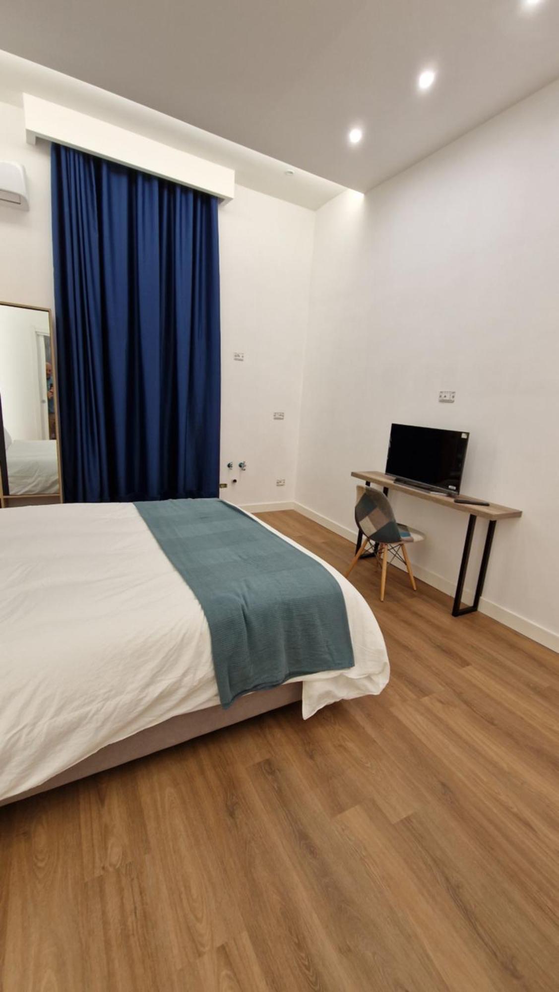 نابولي B&B City Center الغرفة الصورة